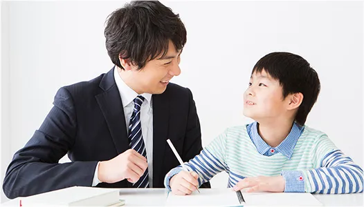 全国70,000人以上の多様な講師！各進学塾の学習領域を徹底指導